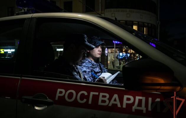 В РФ посилили охорону військкоматів через підпали