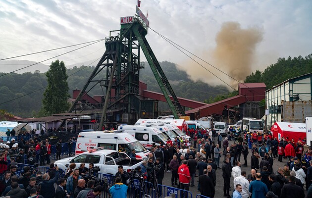В Турции в результате взрыва на шахте погибли по меньшей мере 40 человек
