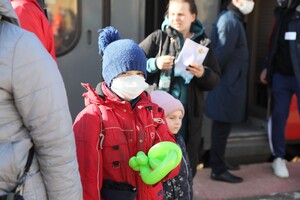 «На отдых»: оккупанты вывозят детей из Энергодара в Россию – городской голова