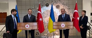 Украина и Турция поддерживают продолжение действия «Зерновой инициативы»