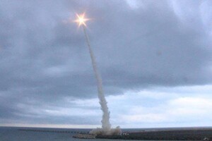 Туреччина провела випробування балістичної ракети в Чорному морі — Bloomberg