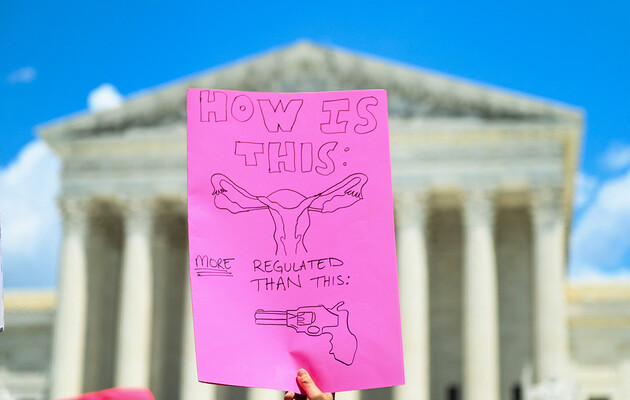 Байден обіцяє гарантувати право на аборт, якщо демократи отримають більшість у Конгресі