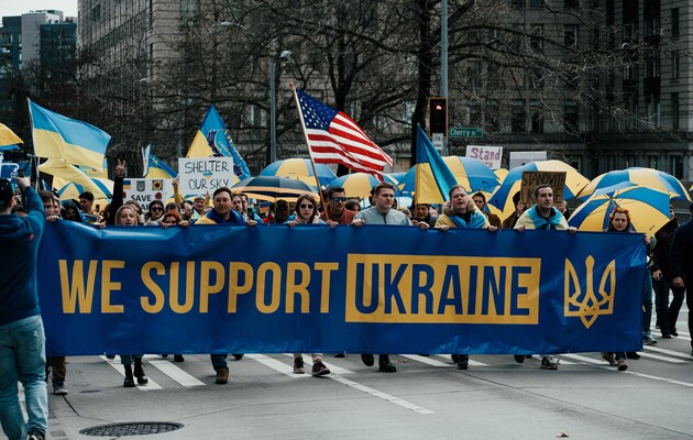 Вопрос Украины вызвал раскол среди республиканцев — The Guardian