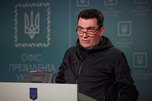 Еще одно преступление против Украины: Данилов назвал цель военного положения Путина
