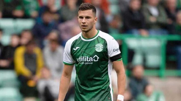 Кухаревич виступає за "Хіберніан"