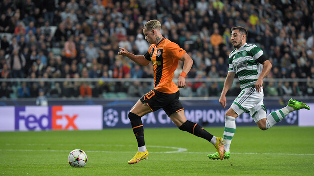 Мудрик забил "Селтику" в первом матче