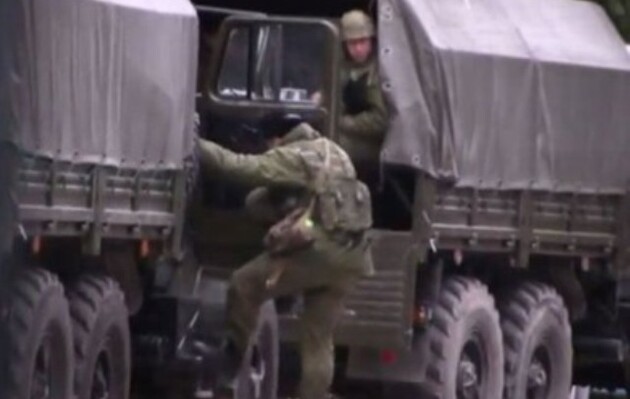В Запорожской области ВСУ уничтожили вражеский склад и пять грузовиков с боеприпасами