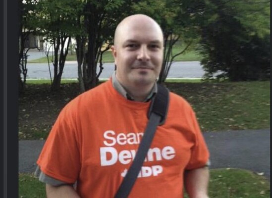 Ранее Микушин "засветился" во время предвыборной кампании кандидата от Демократической партии