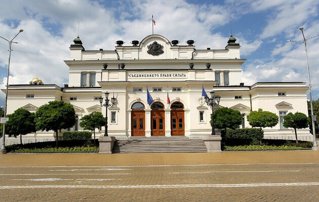 Парламент Болгарии проголосовал за начало поставок оружия ВСУ