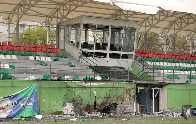 Стадион в Ирпене пострадал от российских обстрелов