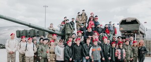 Британская разведка объяснила, зачем РФ возвращает военную подготовку в школы