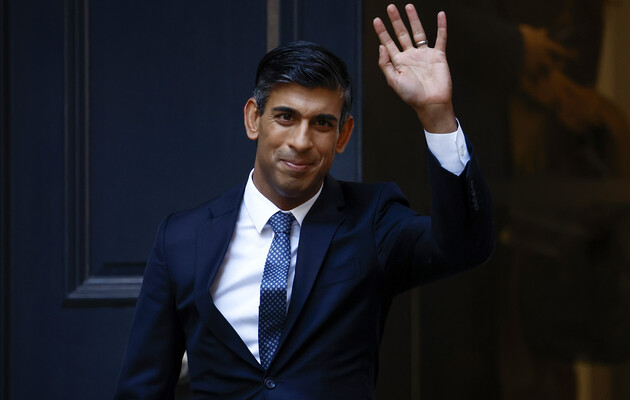 Риши Сунак в блоге для The Telegraph предложил 5 пунктов ограничения влияний РФ, мы привели три из них, непосредственно касающиеся Украины