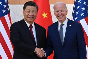 В Індонезії почалася зустріч Байдена і Сі Цзіньпіна: лідер Китаю одразу заговорив про покращення відносин
