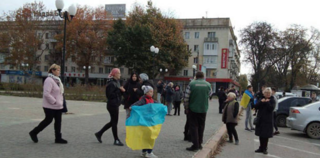 Киев передаст Херсону автобусы и скорые