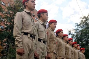 Для «військово-патріотичноого виховання» з окупованої Луганщини до Чечні окупанти вивезди 200 «важких» підлітків