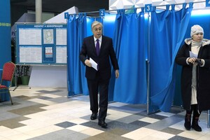 Выйти из тени своего предшественника: президент Казахстана Токаев проводит внеочередные выборы