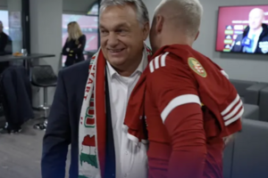 Футбол – поза політикою: Орбан відповів на скандал навколо шарфа з 