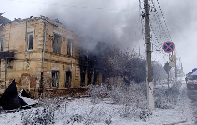 РФ обстреляла поликлинику и жилой дом в Купянске, погибли два человека — глава ОВА