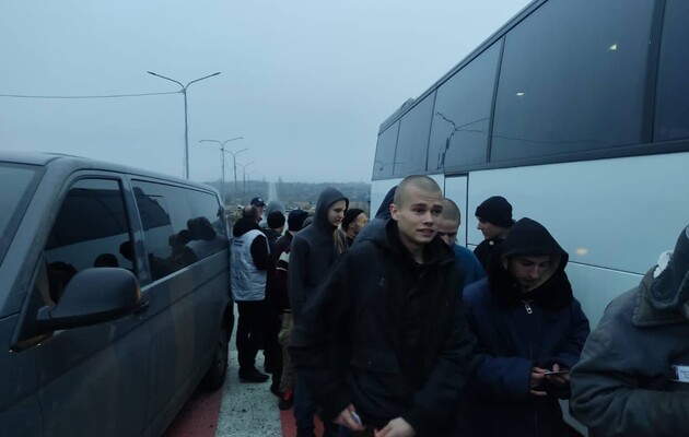 Україна повернула з російського полону ще 36 громадян