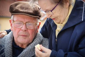 Тимчасова допомога: як діяти, коли не вистачає страхового стажу для отримання пенсії