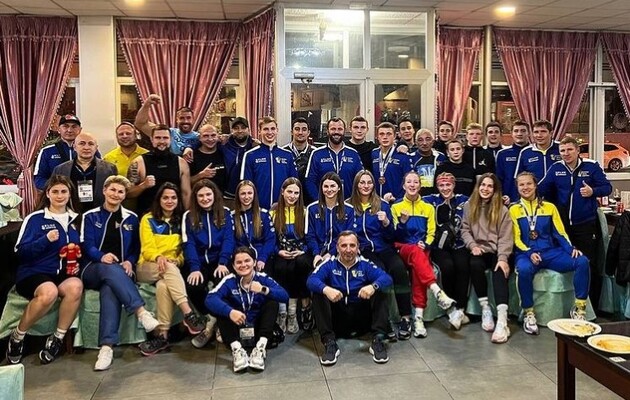 Украинцы завоевали два золота на молодежном чемпионате мира по боксу