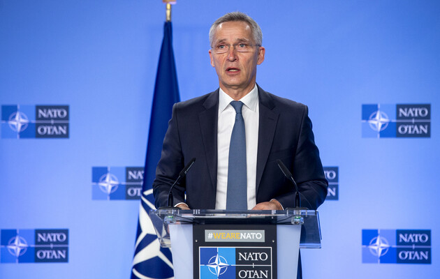 НАТО не відступить від підтримки України — Столтенберг