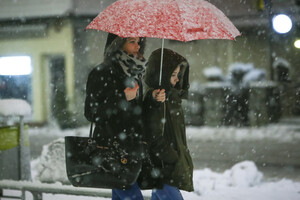 Холод и снег: синоптики рассказали, какую погоду принесет начало недели