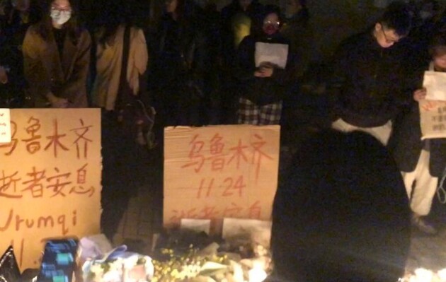 Антикарантинні протести в Китаї посилились, подекуди відбулись сутички з поліцією – Reuters