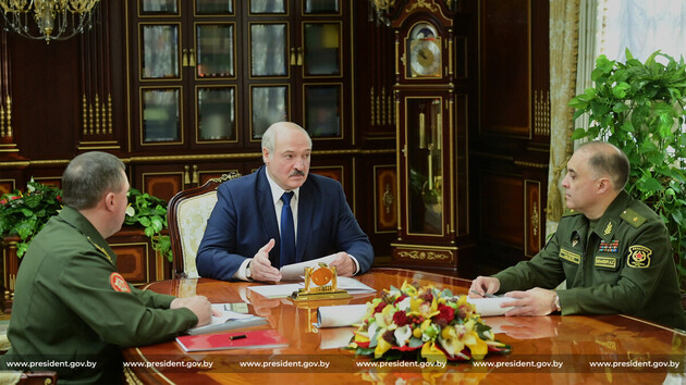 Міністр оборони Білорусі стверджує, що країні потрібно готуватися до оборони