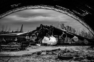 «С корнями вырванные провода»: оккупанты похитили запчасти из уничтоженного самолета «Мрия» – полковник ВСУ