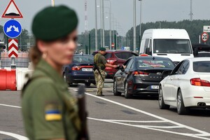 Первая электронная очередь пересечения границы заработает в Украине с понедельника