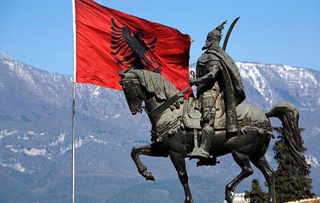 Сербии нужно присоединиться к общей политике в отношении РФ – премьер Албании