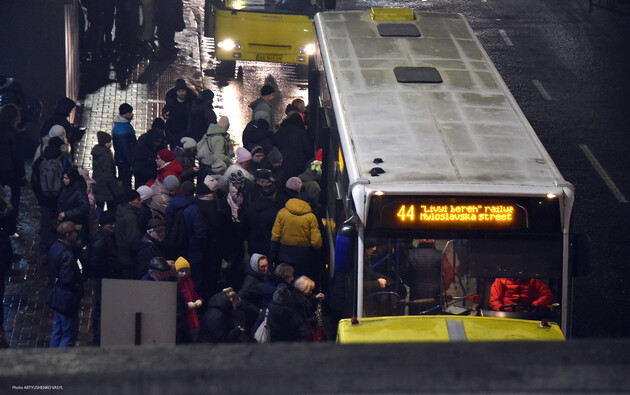 Автобусы, которые работают сейчас в Киеве, когда метро остановилось: список