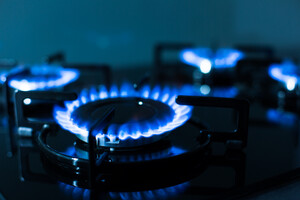 Европа потеряла 1 триллион долларов из-за роста цен на газ — Bloomberg