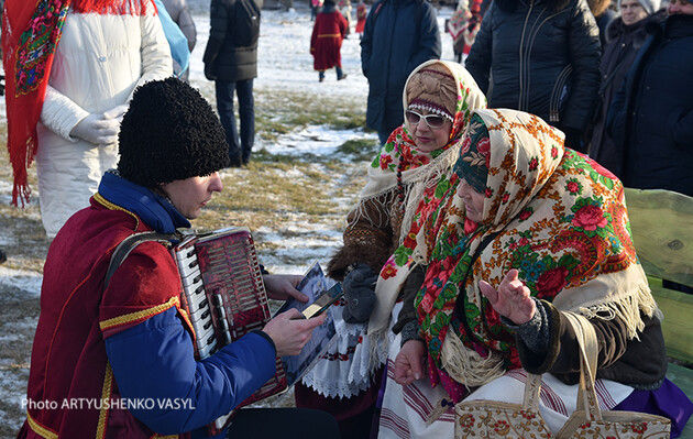 Выросло количество украинцев, празднующих Рождество 25 декабря – опрос