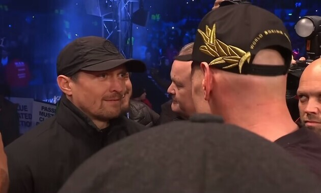 Боксеры могут провести бой за абсолютного чемпиона