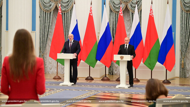 У Кремлі заперечують чутки про примушення Білорусі до участі у війні