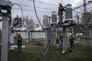 У Києві та центральних областях ситуація з електропостачанням залишається складною