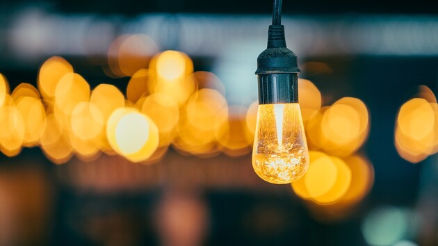  Украинцы с января смогут бесплатно получить энергосберегающие LED-лампы