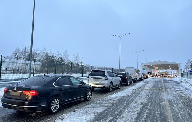 На границах выросло количество автотранспорта – Госпогранслужба