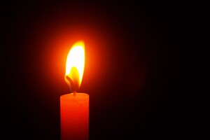 Без света: три простых рецепта свечей из подручных материалов