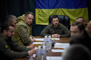 Команда Зеленського розробляє мирний план для України – The Wall Street Journal