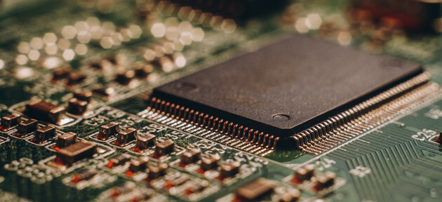 Найбільший виробник мікрочипів домовляється про будівництво першого заводу в Євросоюзі – FT 