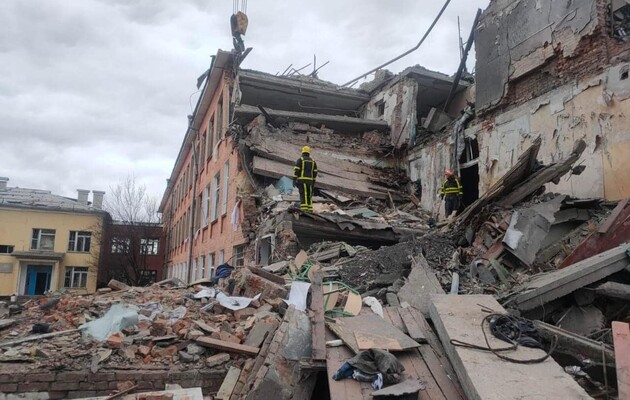 Школа №18 Чернигова после бомбардировки 3 марта 2022 года