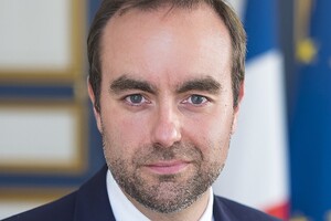 Наступного тижня до України приїде міністр оборони Франції – ЗМІ