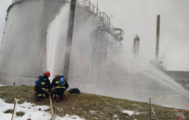 У Білорусі також пожежа — горить завод 