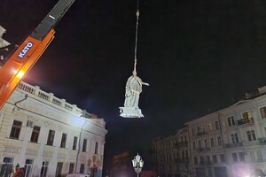 В Одесі завершили демонтаж пам'ятника Єкатєріни II