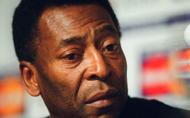 Тіло Пеле доставлять на стадіон "Сантоса"