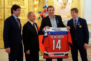 Конгресс украинцев Канады призвал не выдавать визу российскому хоккеисту Овечкину