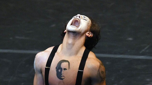 В Італії скасували шоу з танцівником балету Полуніним через його тату з Путіним
